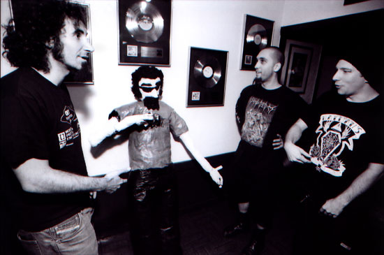 backstage069.jpg (550x365, 42Kb)