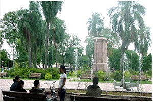 plaza25demayo.jpg (300x200, 27Kb)