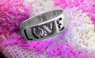 love.jpg (318x195, 12Kb)