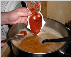 10 - Кладем томатную пасту.jpg (245x196, 29Kb)